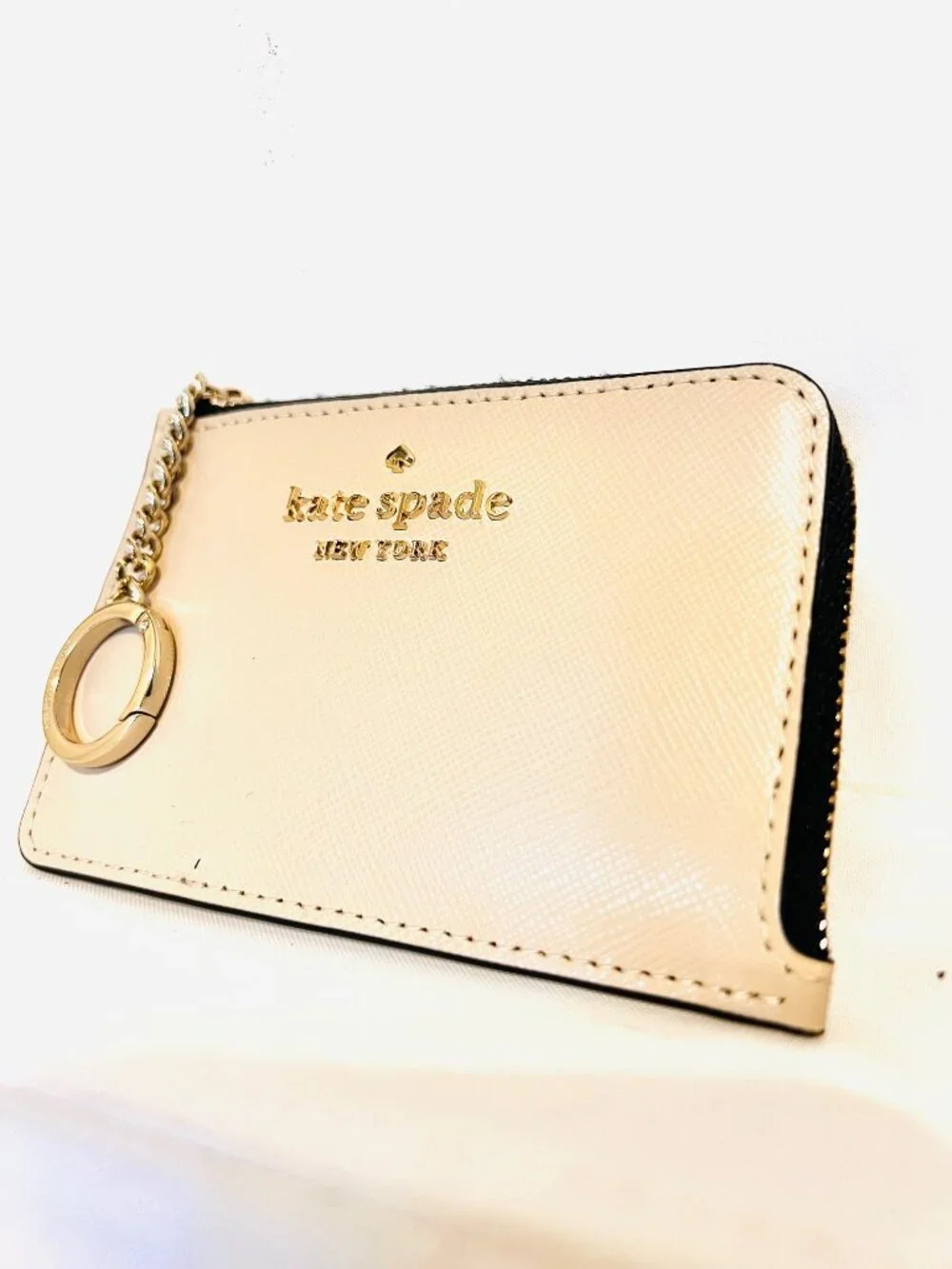Kate Spade New York-Darcy-L Zip Around NWOT Tan/Black Wallet CC/ID Holder Chain